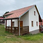 Aldeamento Turístico A Hracholusky Kosatka Pnovany
