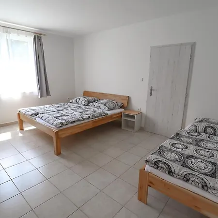 A Hracholusky Kosatka Pnovany