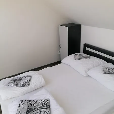 A Hracholusky Kosatka Pnovany